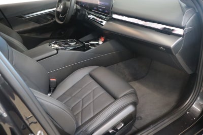 BMW i5 eDrive40 Sport Line