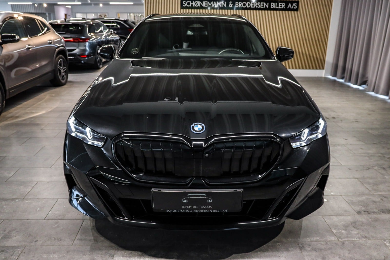 Billede af BMW i5  eDrive40 Touring Fully Charged