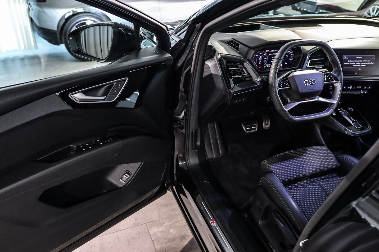Billede af Audi Q4 e-tron 45 S-line