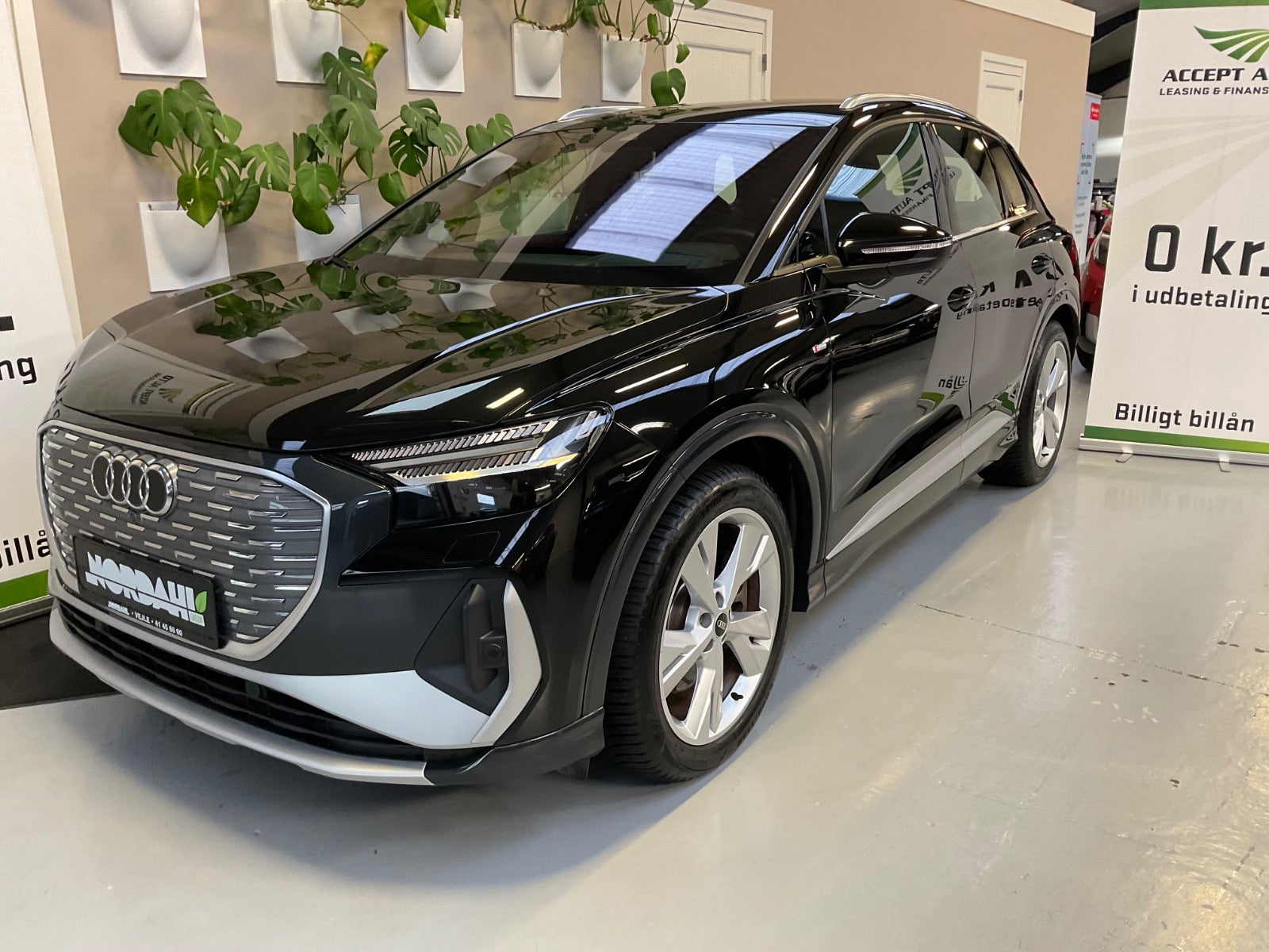 Audi Q4 e-tron 45 Ultra 5d - 1