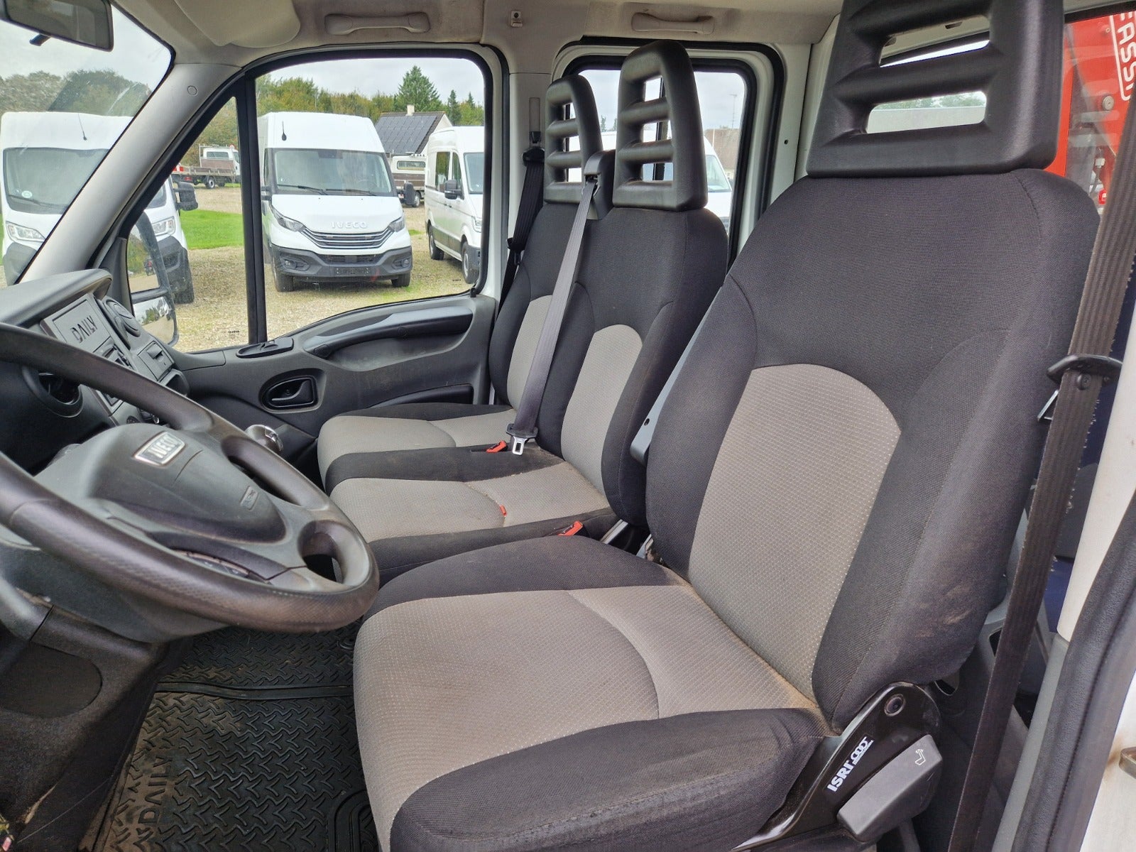 Billede af Iveco Daily 2,3 35S13 Mandskabsvogn m/lad