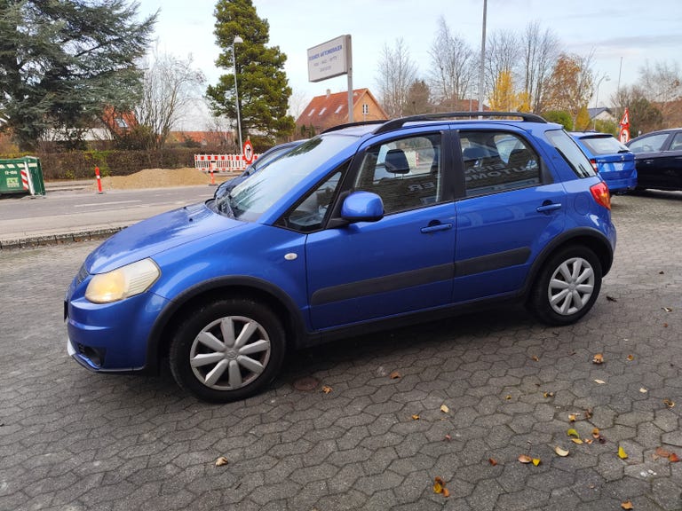 Suzuki SX4 GL-J