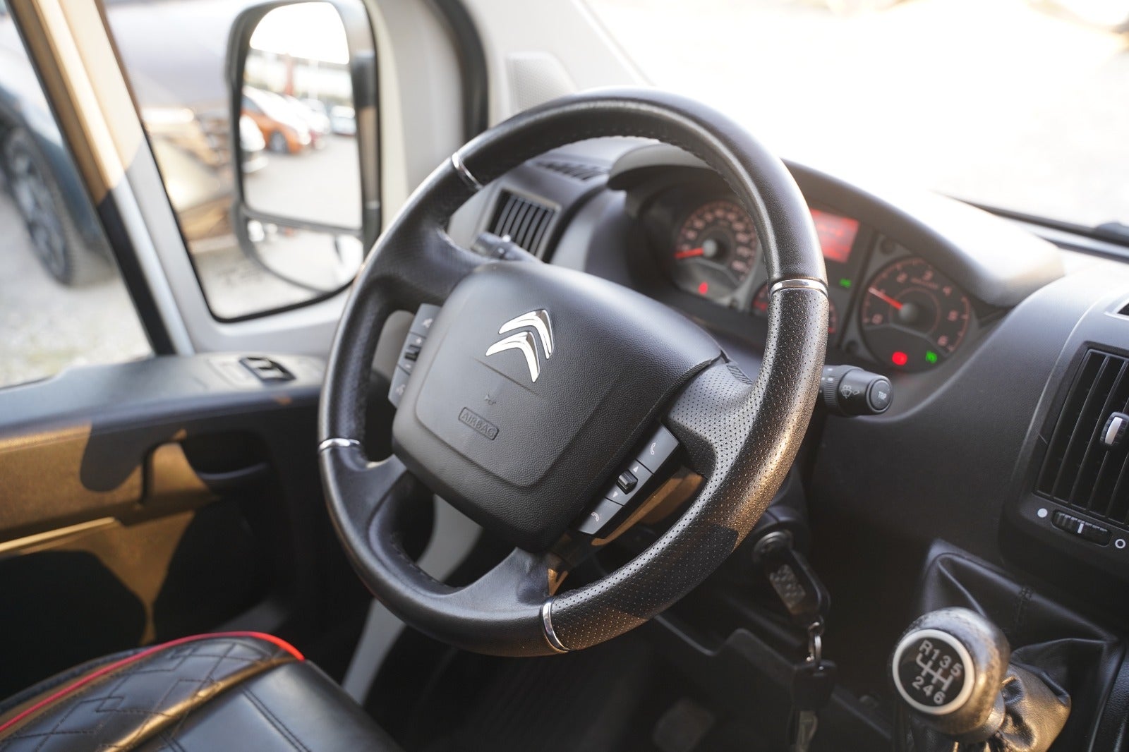 Billede af Citroën Jumper 35+ 2,2 BlueHDi 165 L3H2 FlexLine+