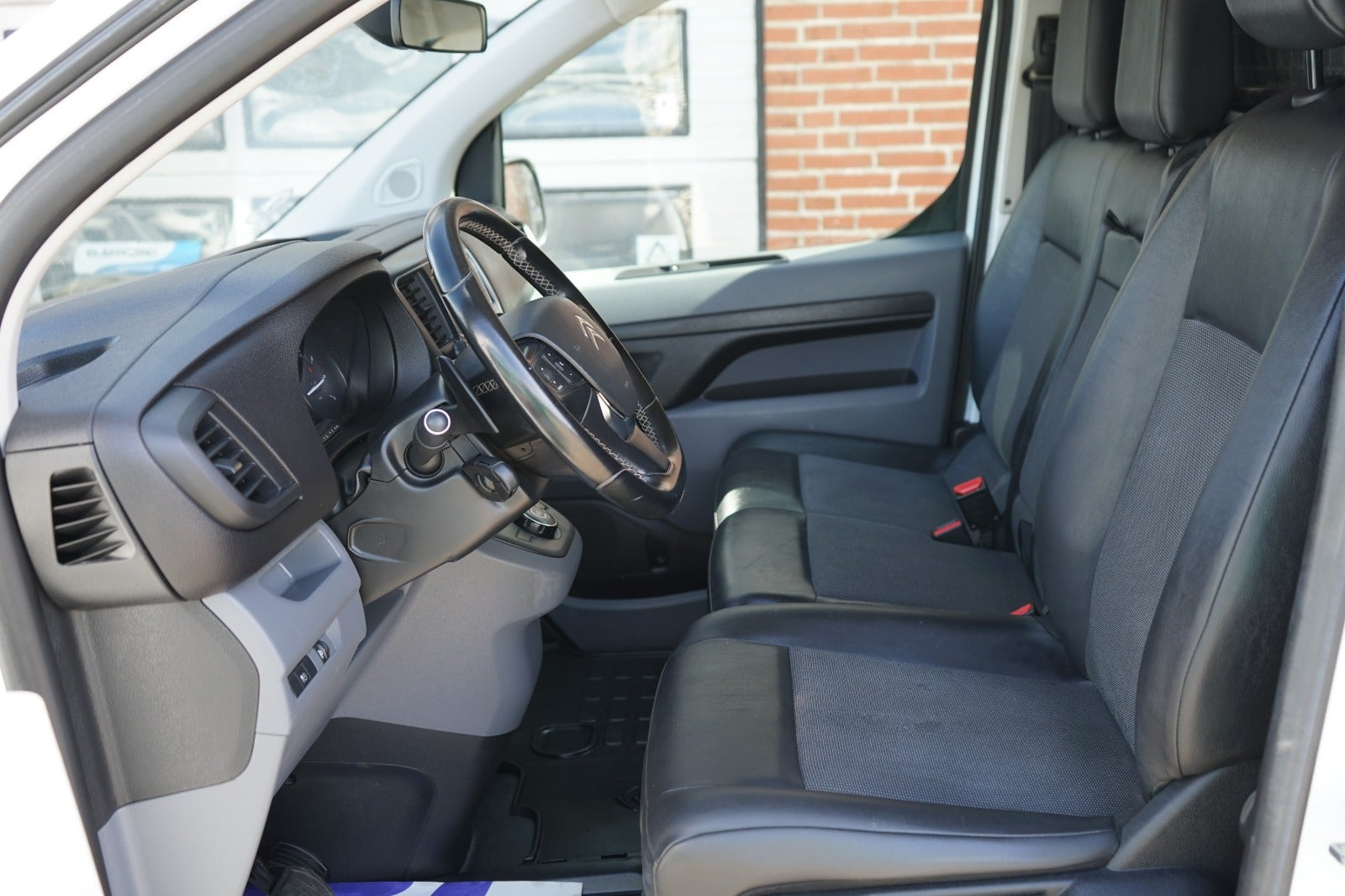 Billede af Citroën Jumpy 2,0 BlueHDi 180 L3 MasterLine EAT8