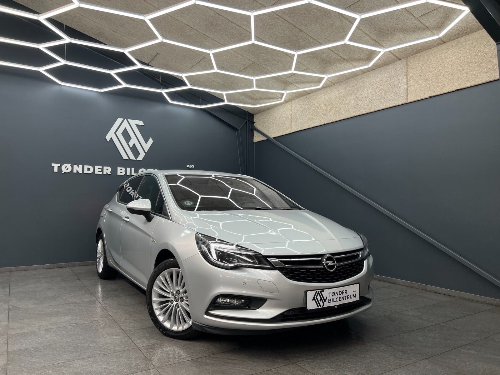 Opel Astra 2016