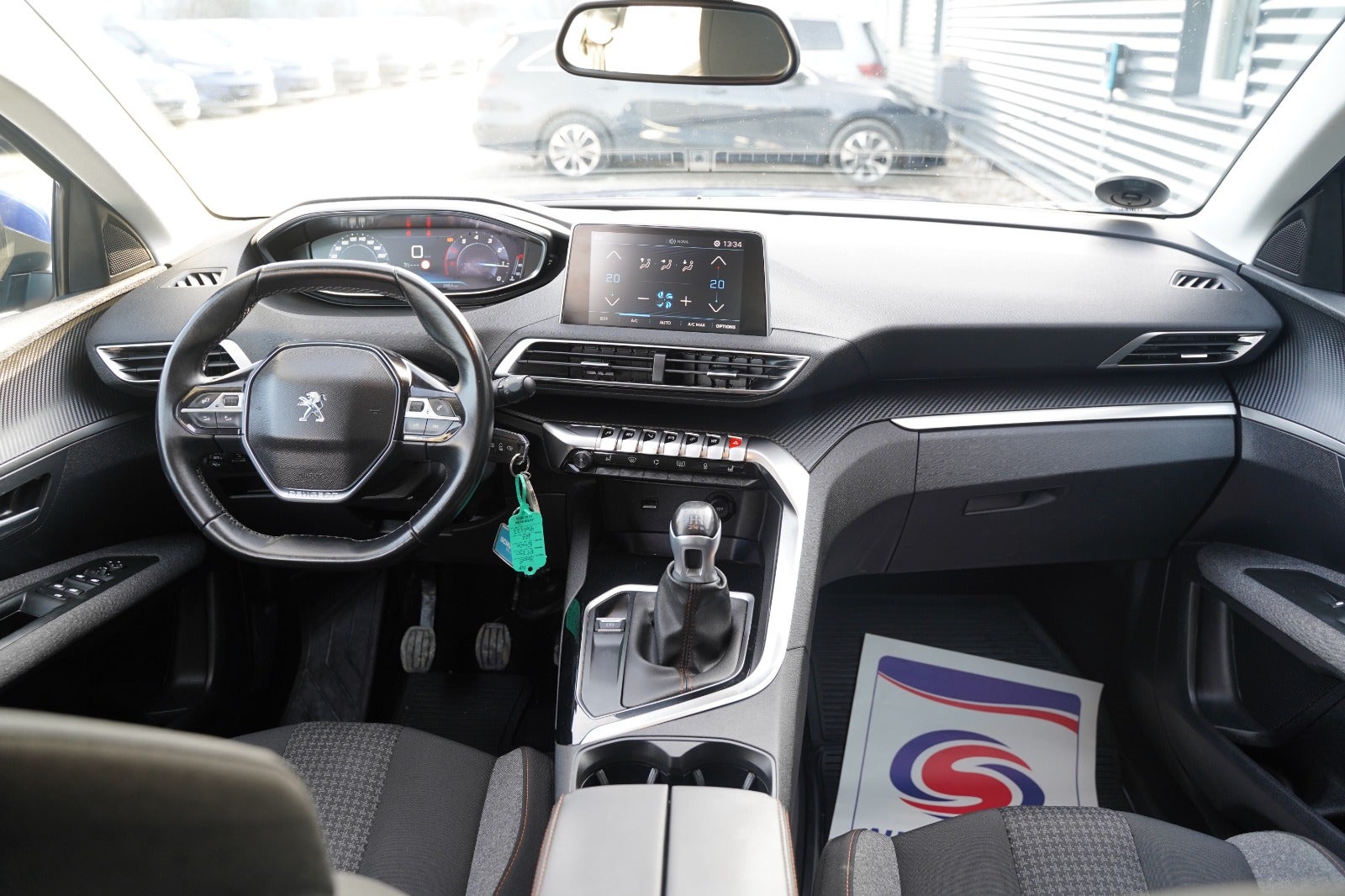Billede af Peugeot 3008 1,2 e-THP 130 Active