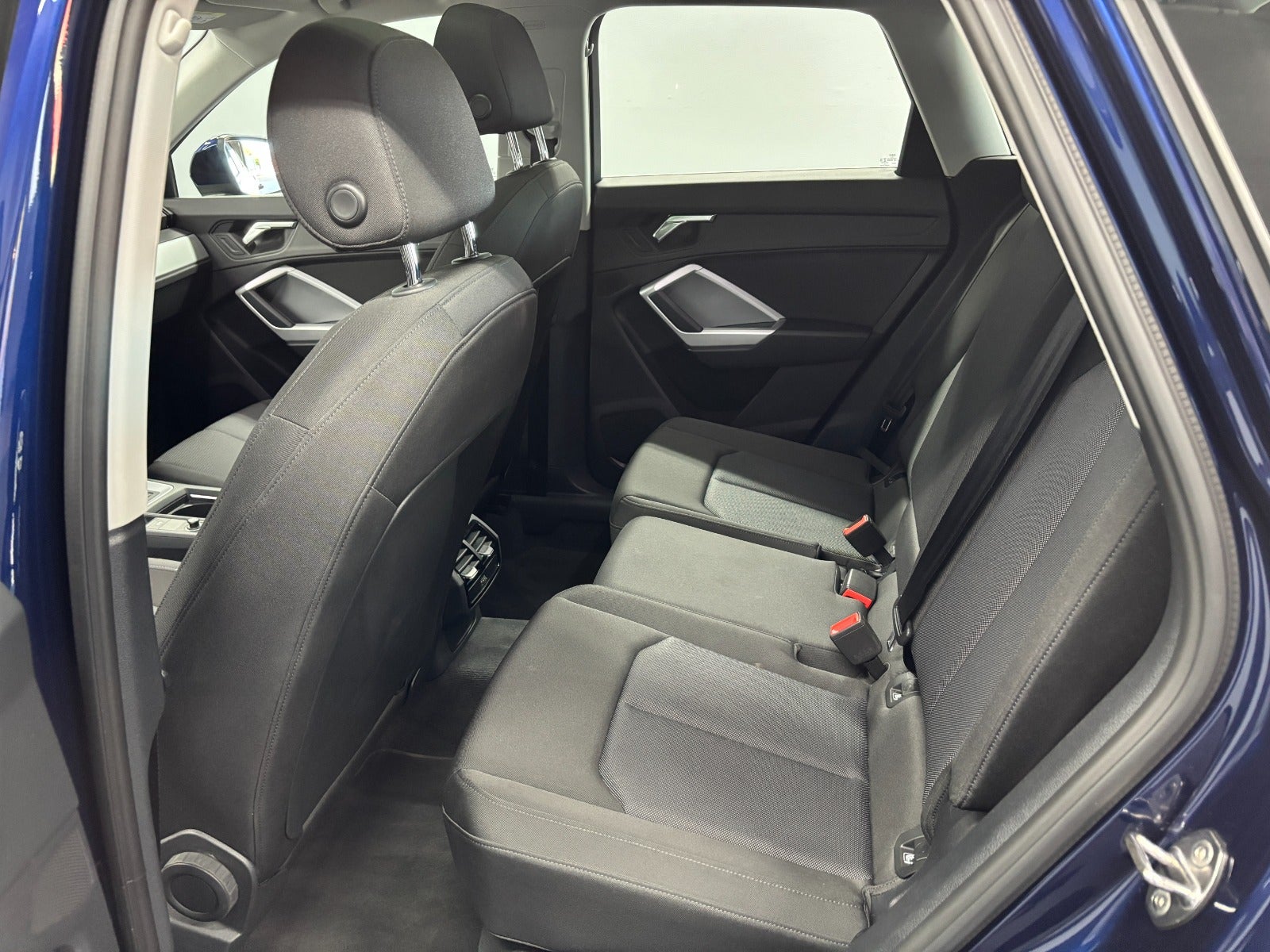 Billede af Audi Q3 45 TFSi e Attitude plus S-tr.