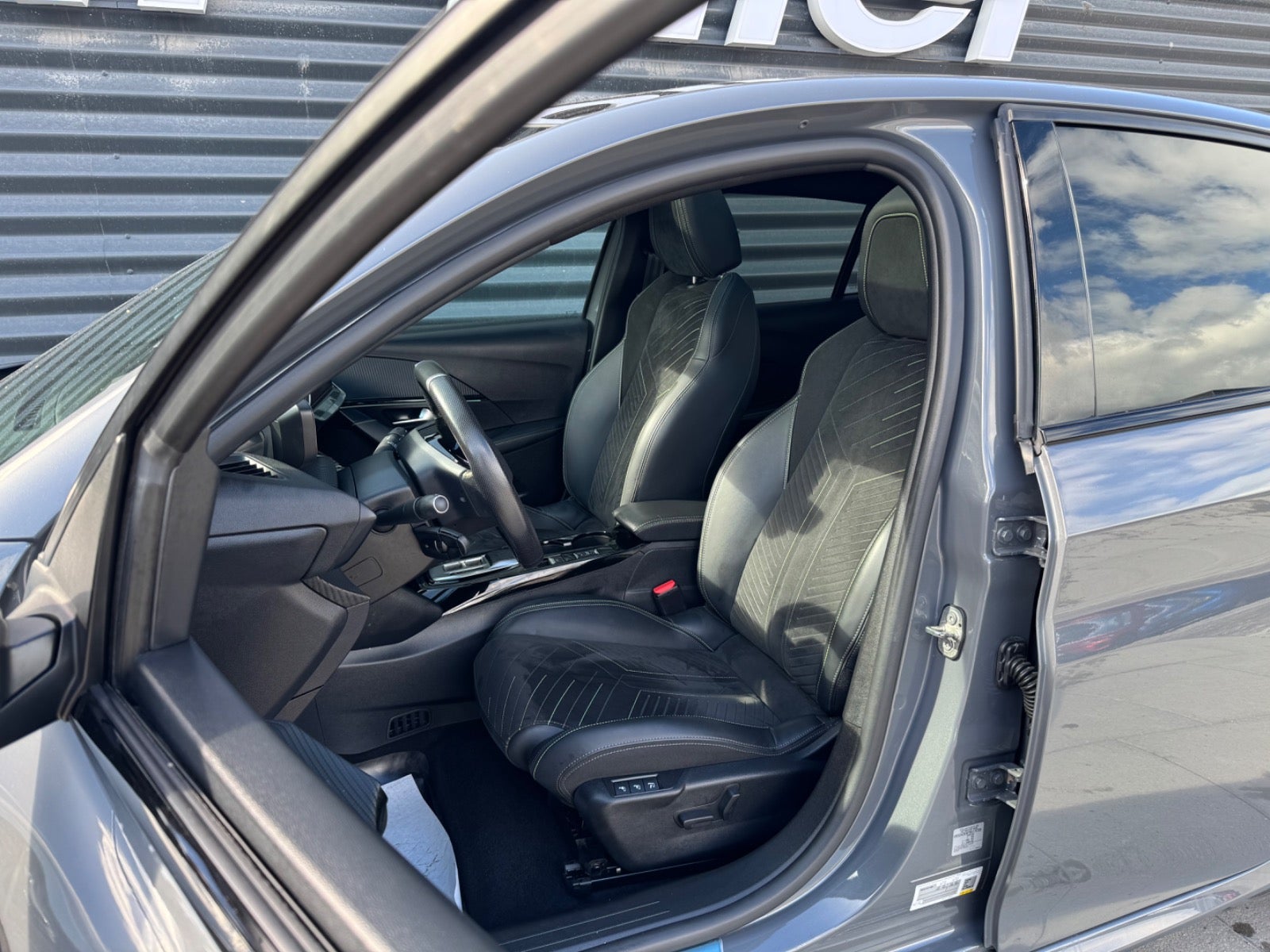 Billede af Peugeot e-208 54 GT