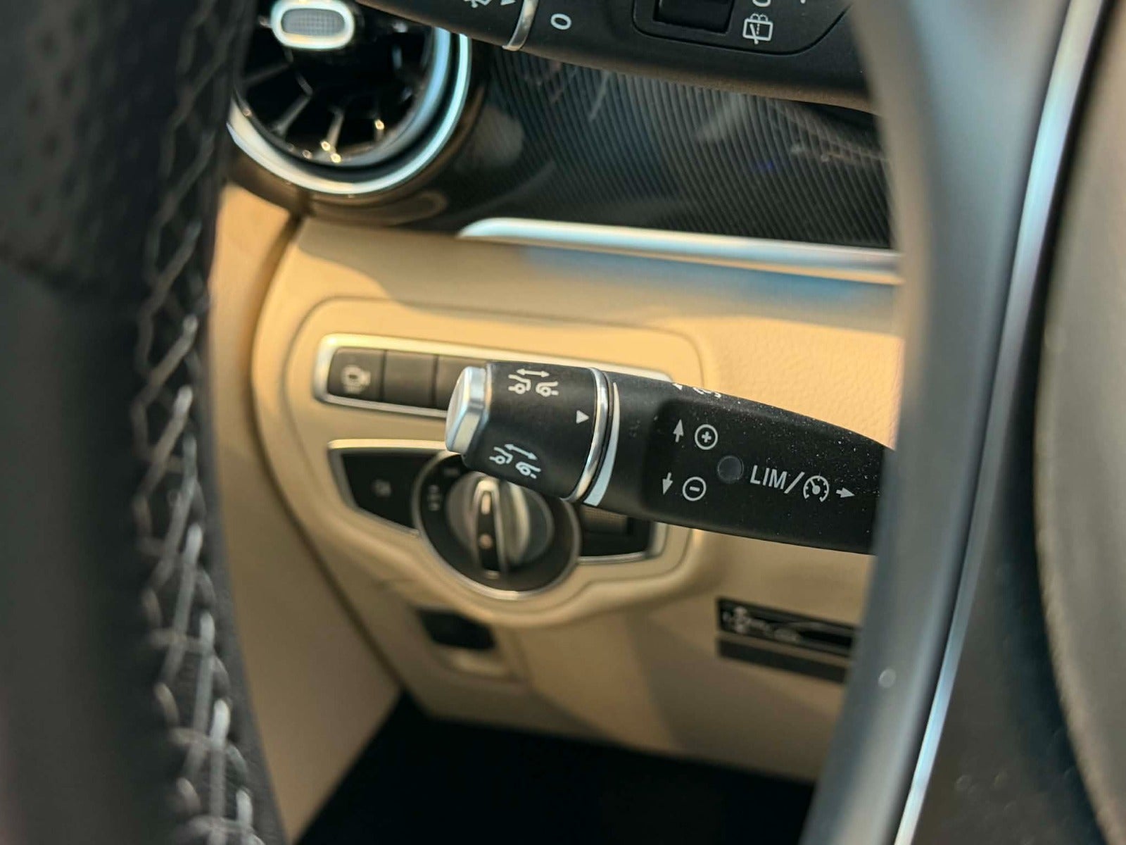 2021 Mercedes V220 d