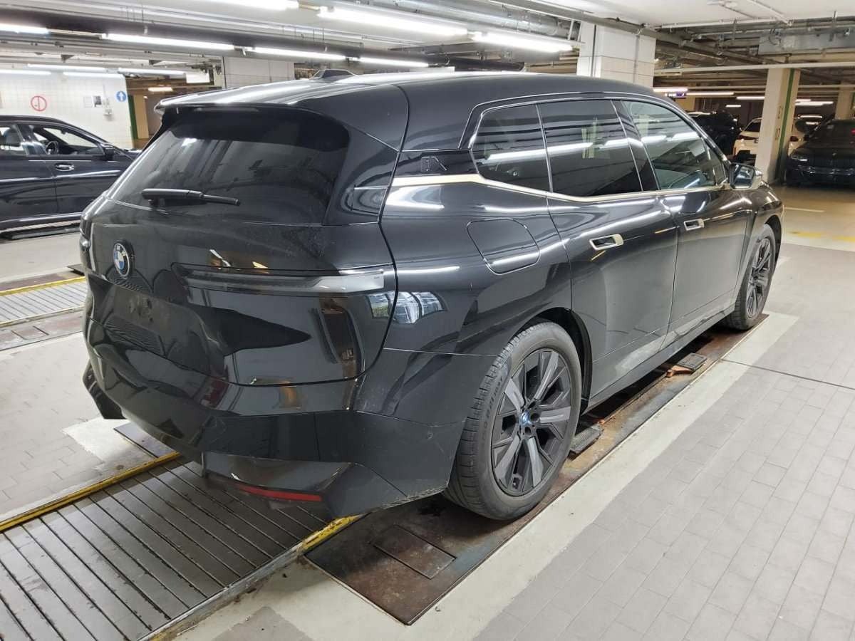 BMW iX xDrive40 Sport