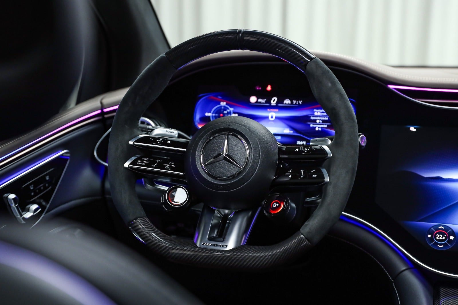 Mercedes-AMG EQE 53 SUV