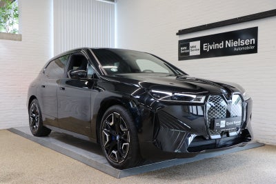 BMW iX xDrive40 Fully Charged Sport