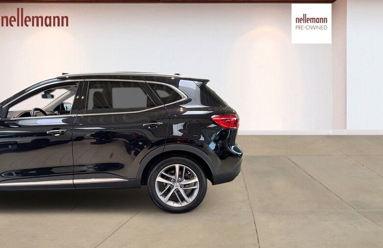 MG EHS PHEV Luxury