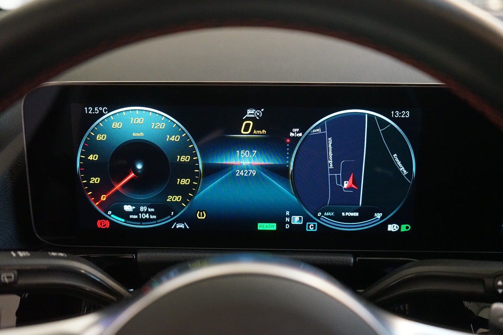 Mercedes EQA250
