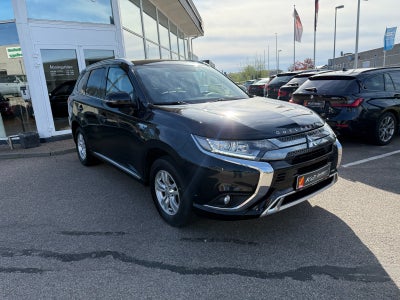 Mitsubishi Outlander 2,4 PHEV Intense CVT 4WD 5d