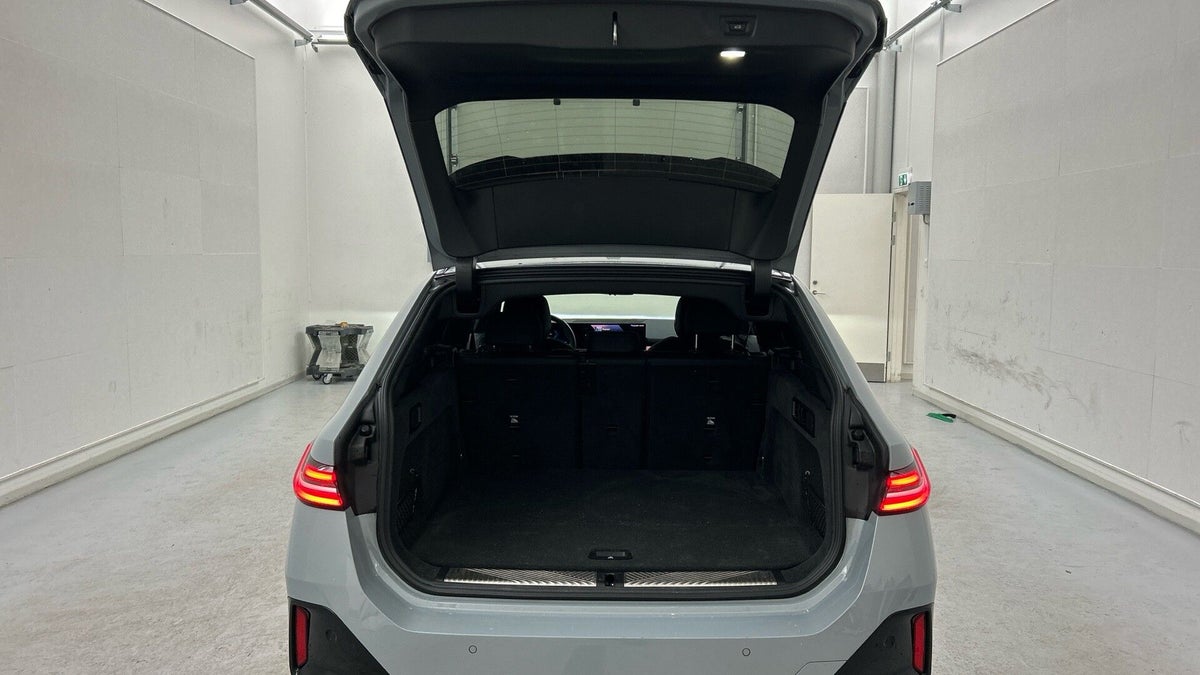 BMW i5 eDrive40 Touring M-Sport billede 5