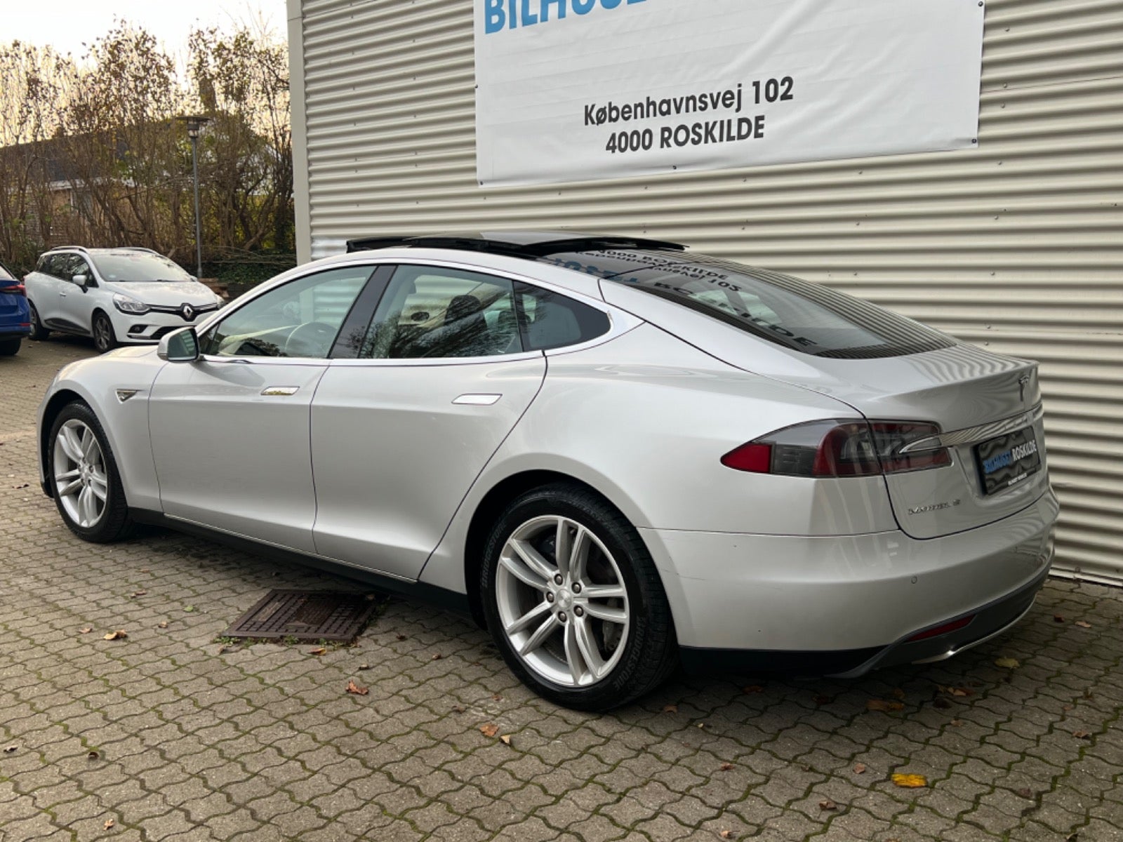 Tesla Model S 2014