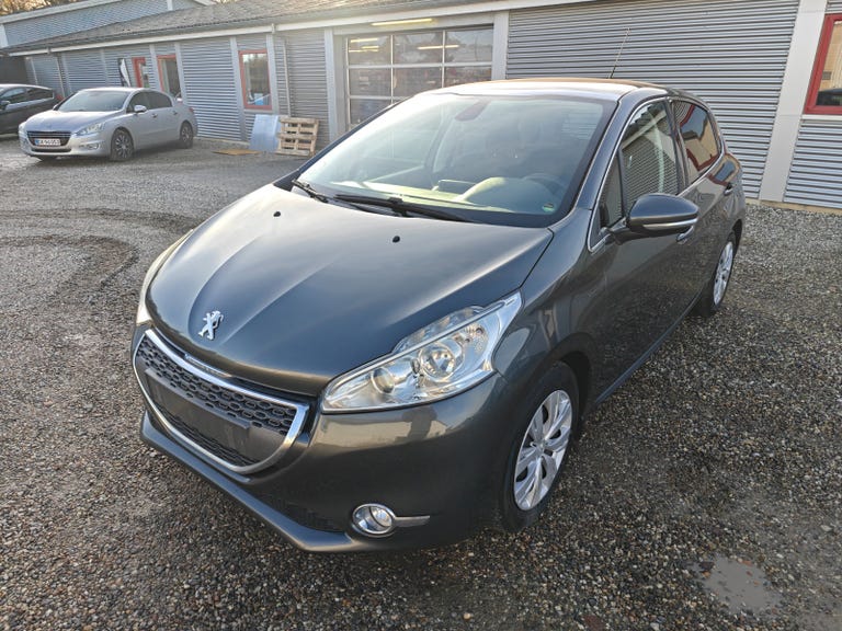 Peugeot 208 VTi Allure