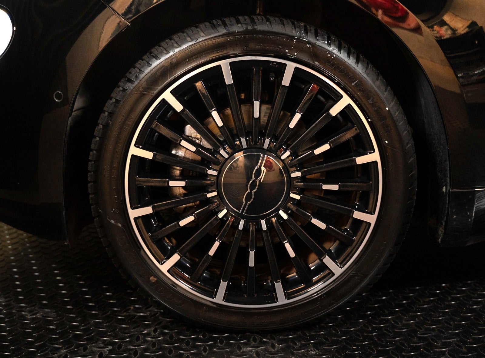 Billede af Fiat 500e 42 la Prima by Bocelli