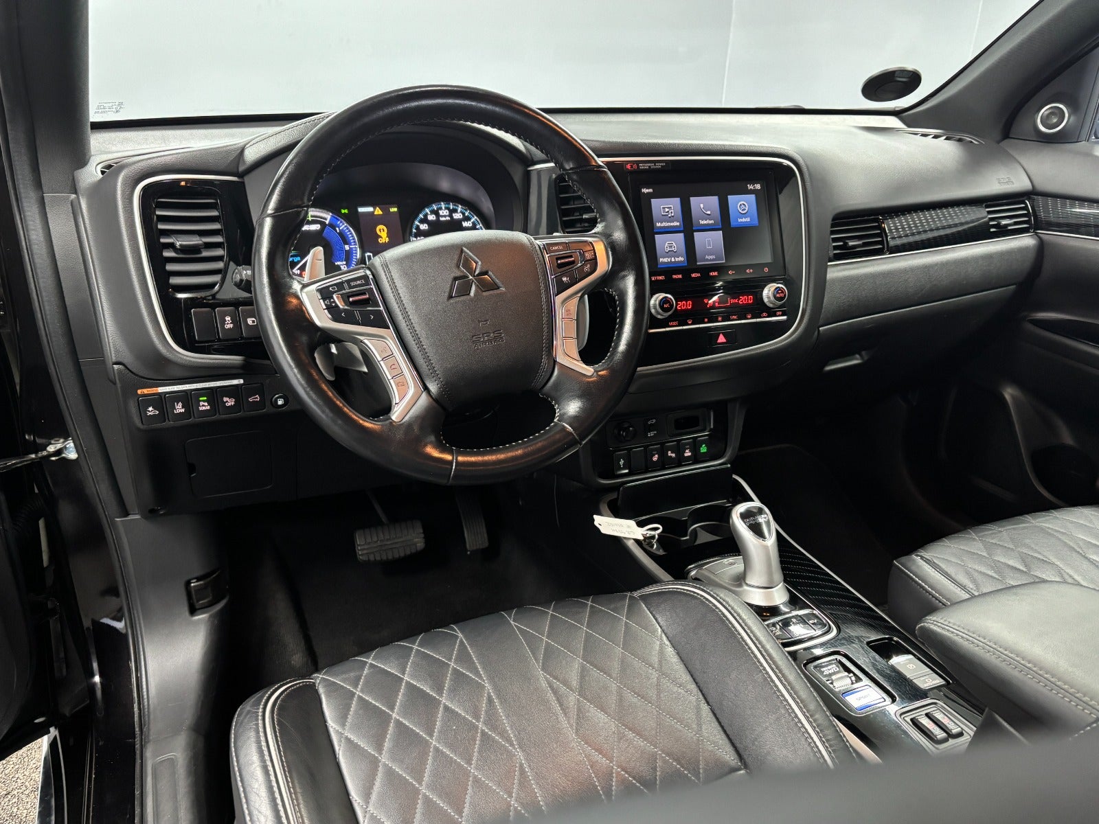 Billede af Mitsubishi Outlander 2,4 PHEV Instyle CVT 4WD