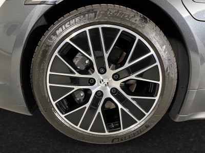Porsche Taycan Performance+