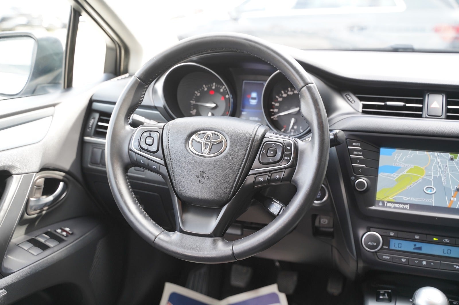 Billede af Toyota Avensis 1,8 VVT-i T2 Executive