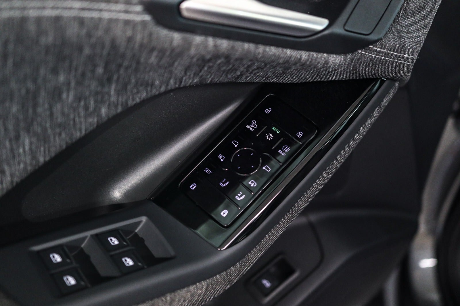 Billede af Audi Q6 e-tron S-line quattro