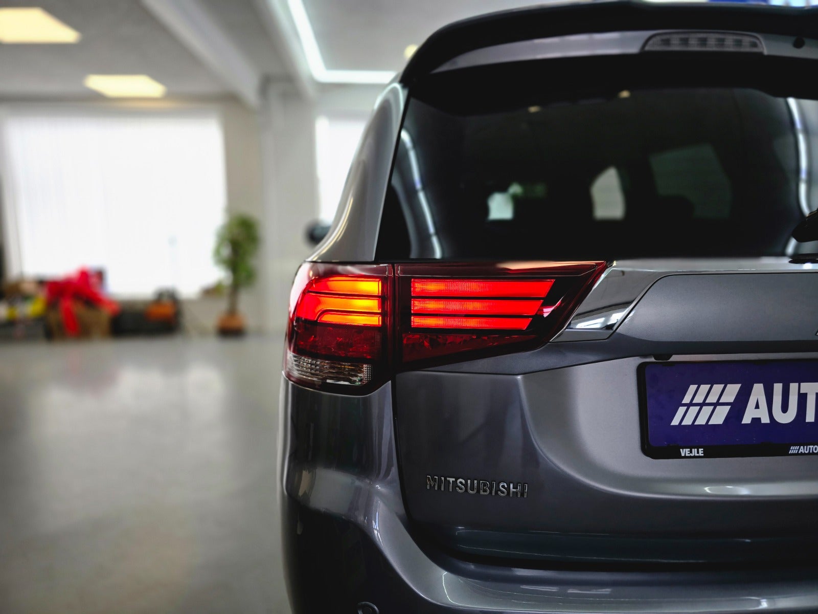 Billede af Mitsubishi Outlander 2,4 PHEV Intro Edition CVT 4WD