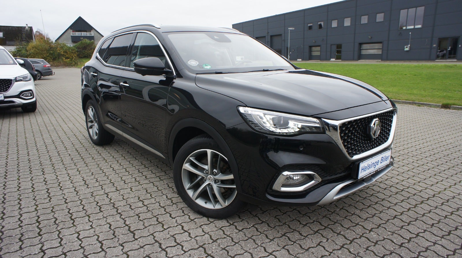 MG EHS PHEV Luxury
