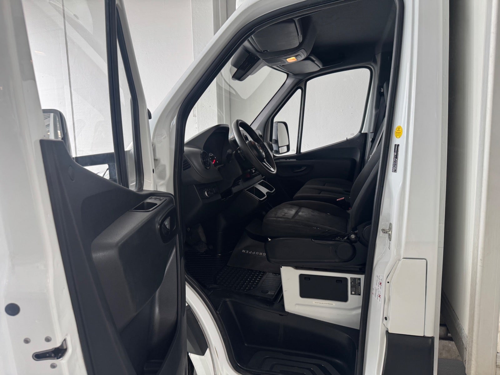 Billede af Mercedes Sprinter 314 2,2 CDi Alukasse m/lift aut. FWD