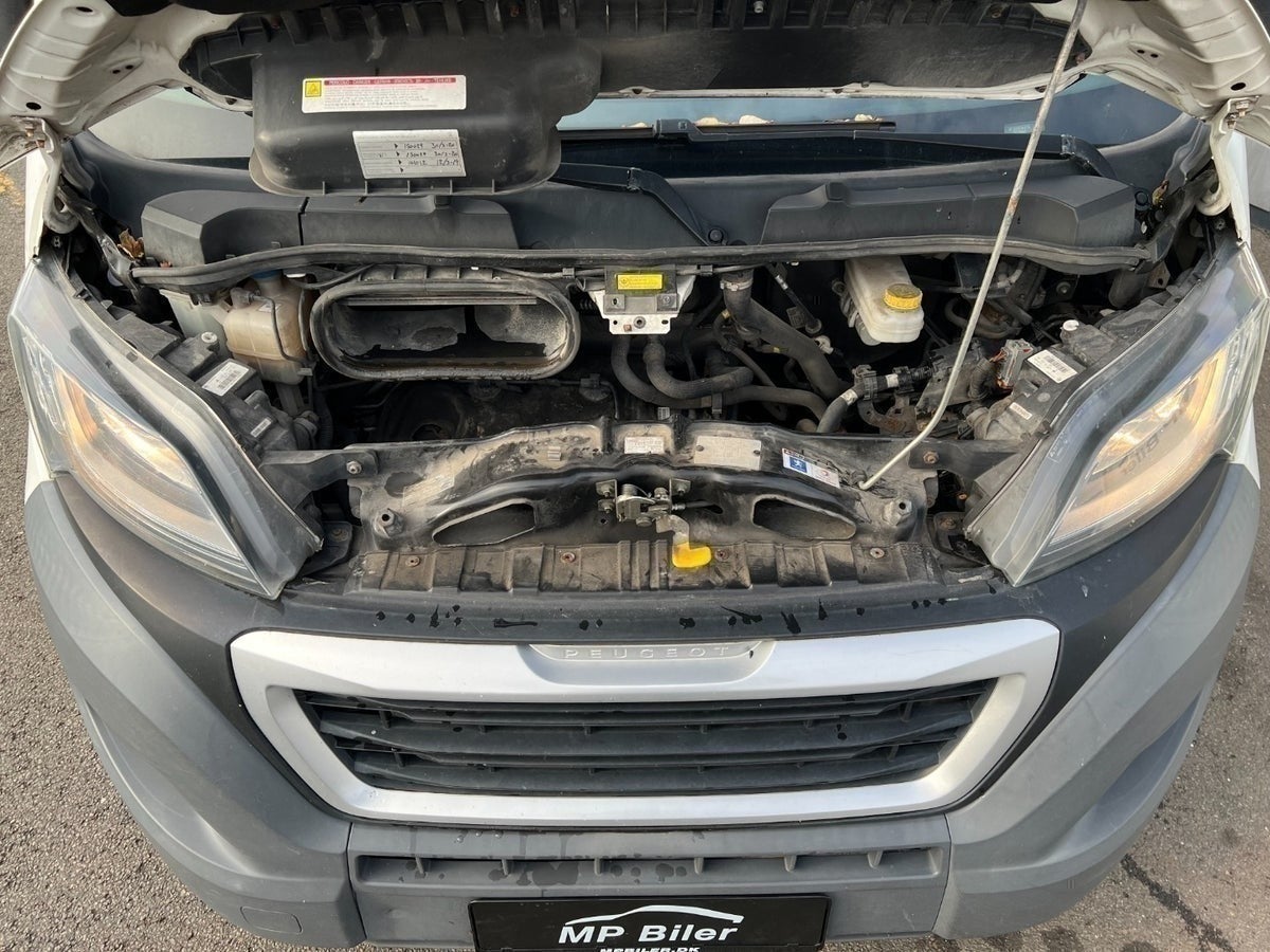 Billede af Peugeot Boxer 330 2,0 BlueHDi 130 L2H2