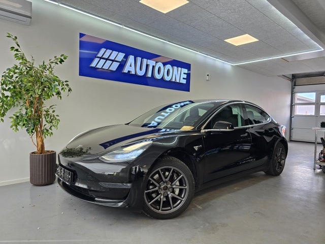 Tesla Model 3  Long Range AWD
