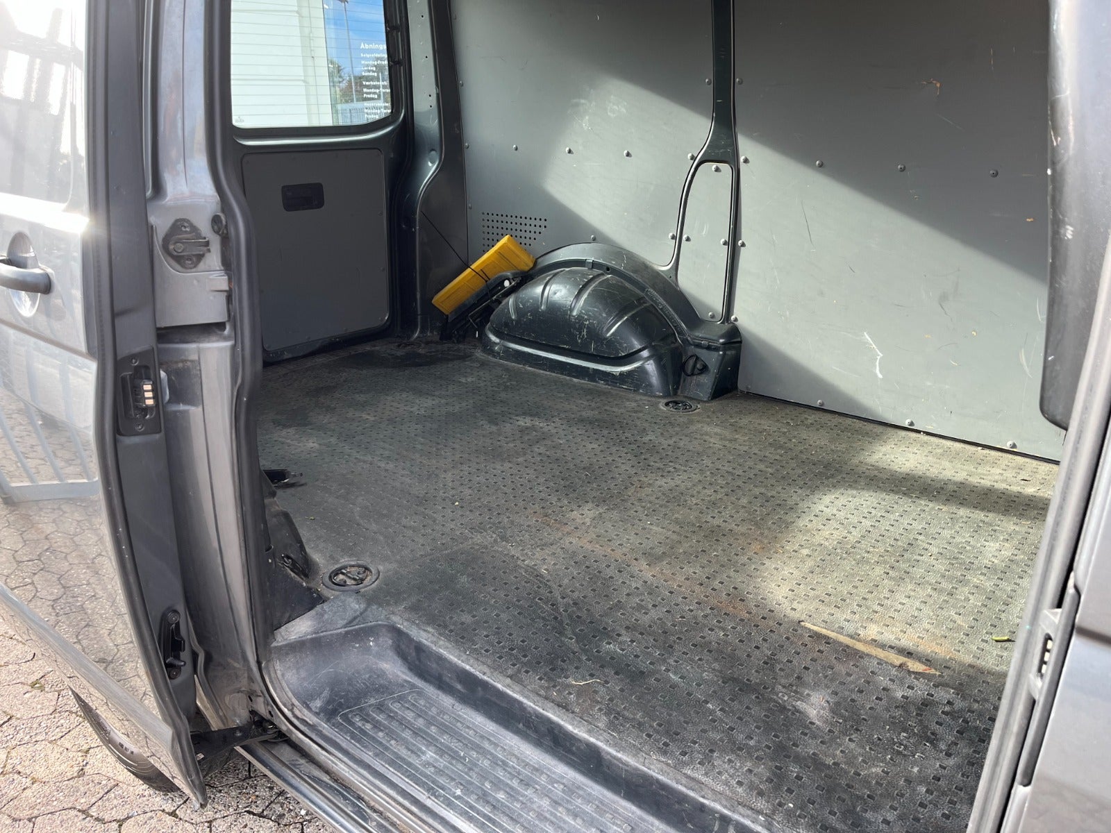 Billede af VW Transporter 2,0 TDi 84 Kassevogn kort