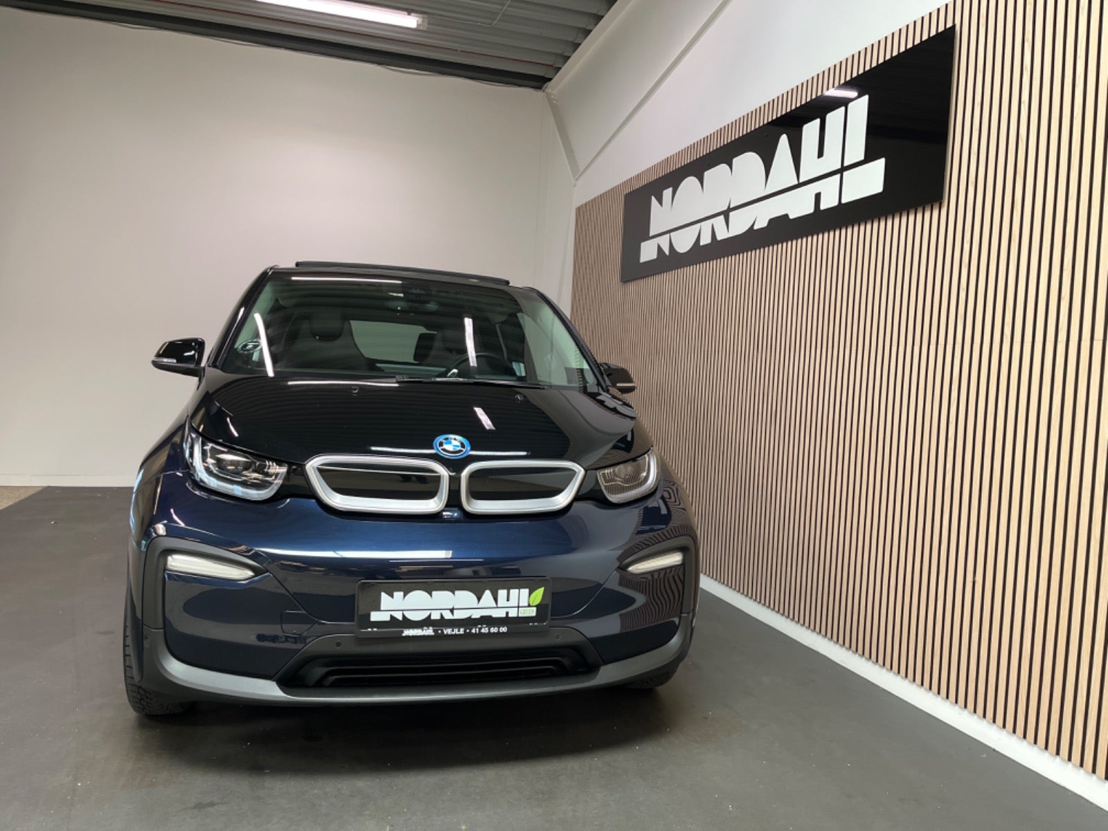 BMW i3  Charged Plus 5d - 2