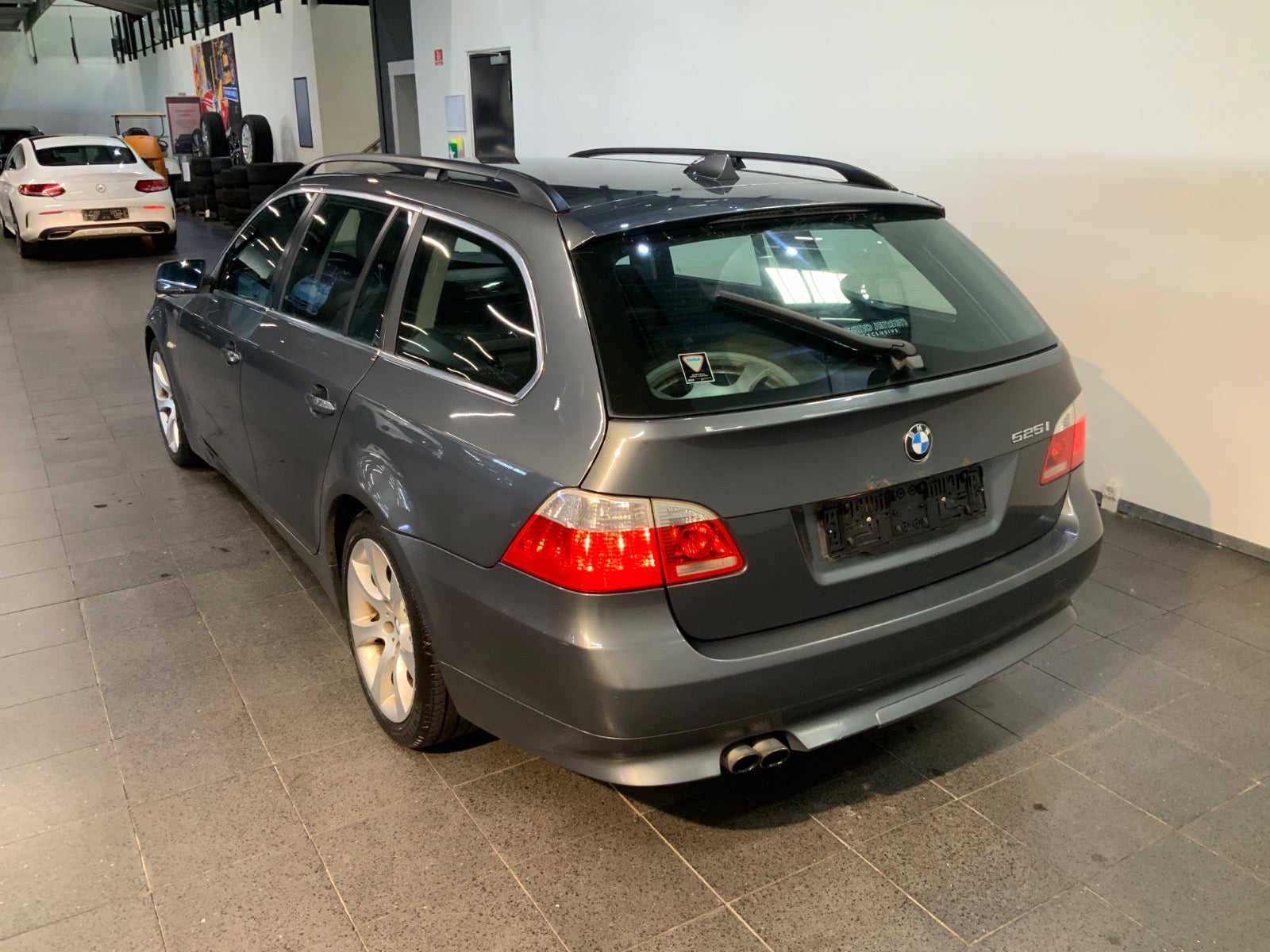 BMW 525i (4/8)