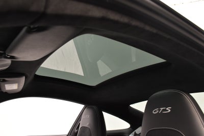 Porsche 911 Carrera 4 GTS Coupé PDK