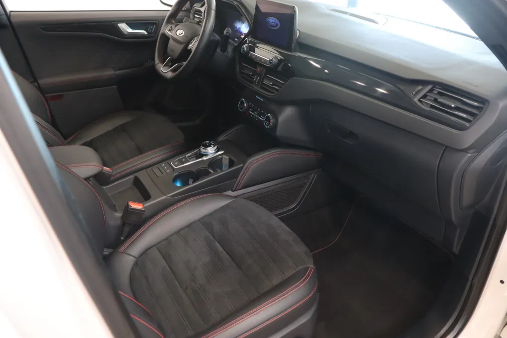 Ford Kuga PHEV ST-Line X CVT