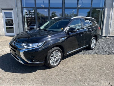 Mitsubishi Outlander 2,4 PHEV Inform CVT 4WD 5d