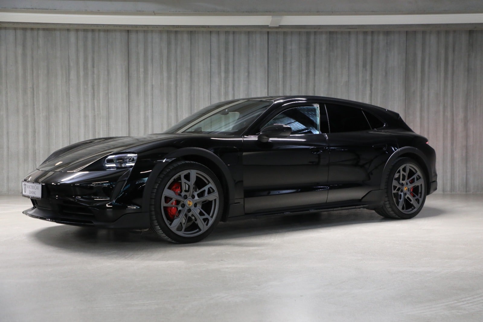 Porsche Taycan 4S Performance+ Cross Turismo