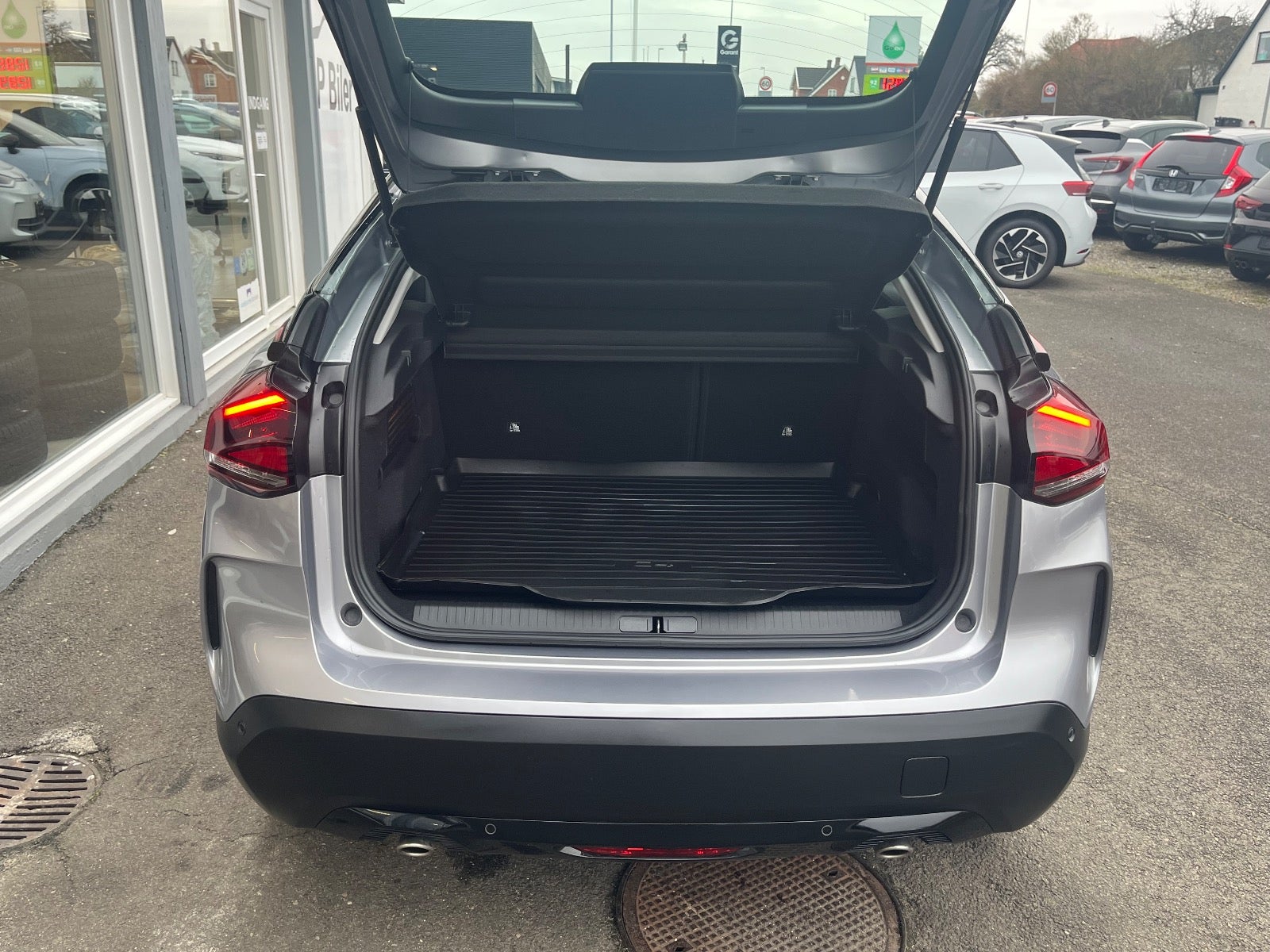 Billede af Citroën C4 X 1,2 PureTech 130 Chevron Sport EAT8