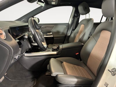 Mercedes EQA250 Electric Art