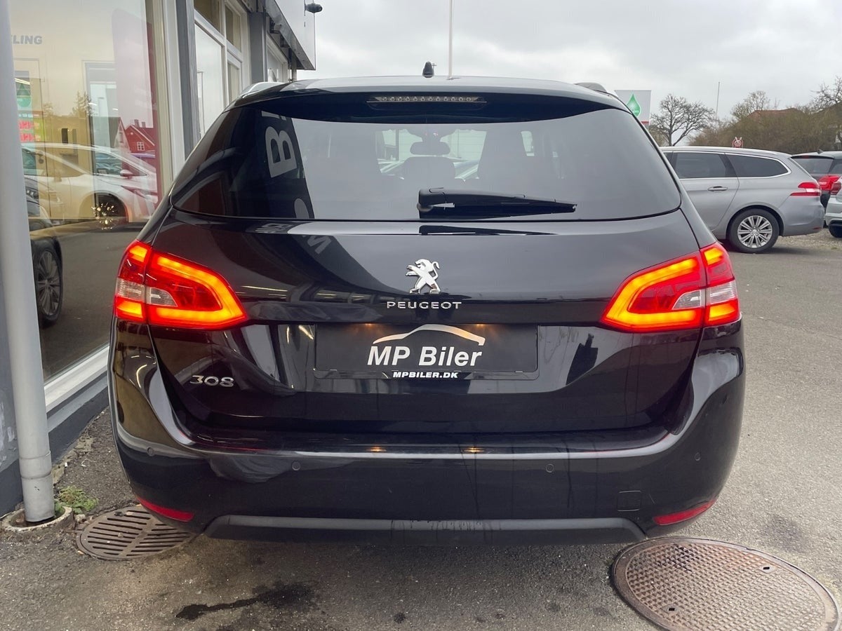 Billede af Peugeot 308 1,6 BlueHDi 120 Allure Sky SW