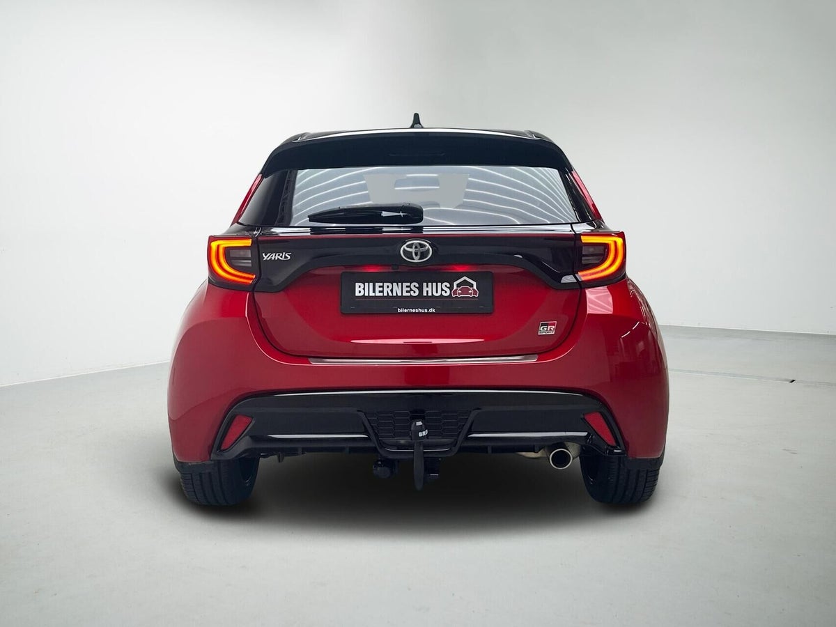 Toyota Yaris GR Sport billede 7