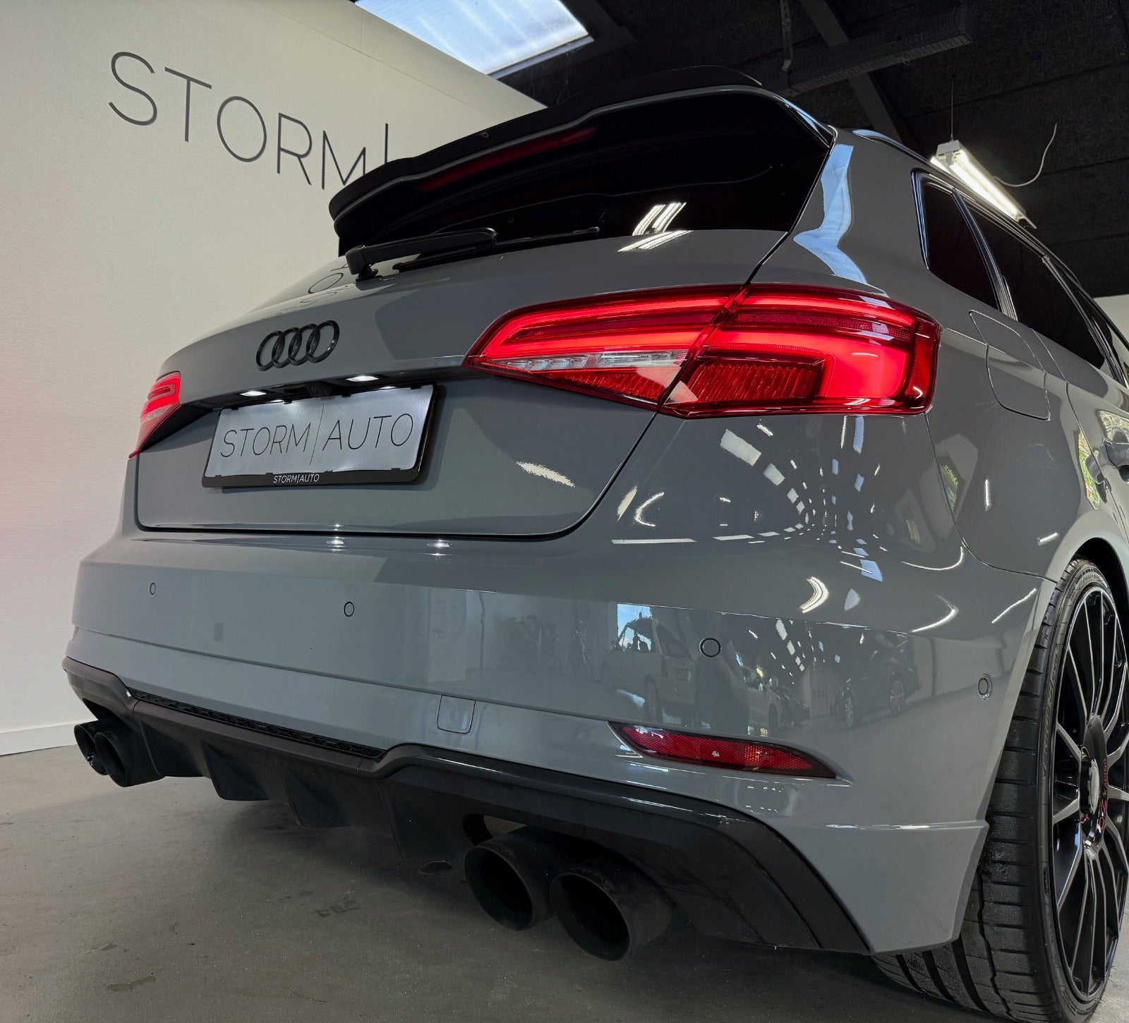 Audi S3 TFSi Sportback quattro S-tr.