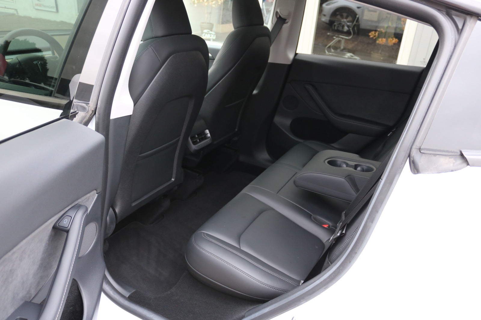Tesla Model Y RWD