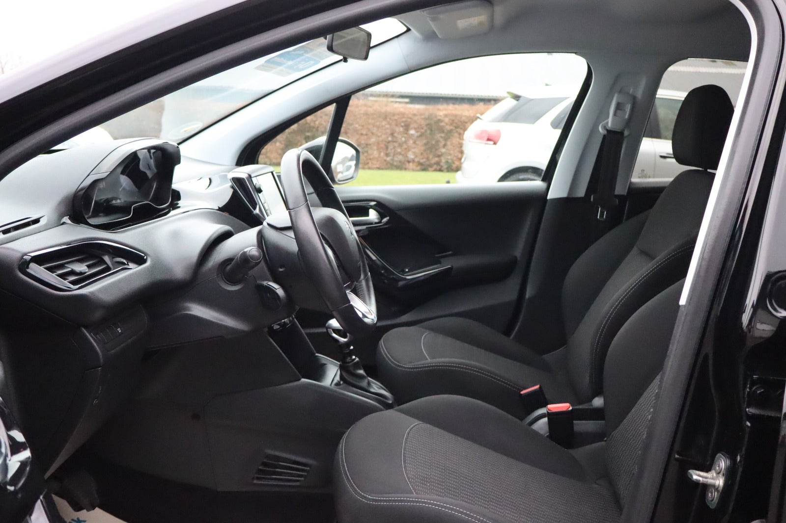 Billede af Peugeot 208 1,5 BlueHDi 100 Allure+