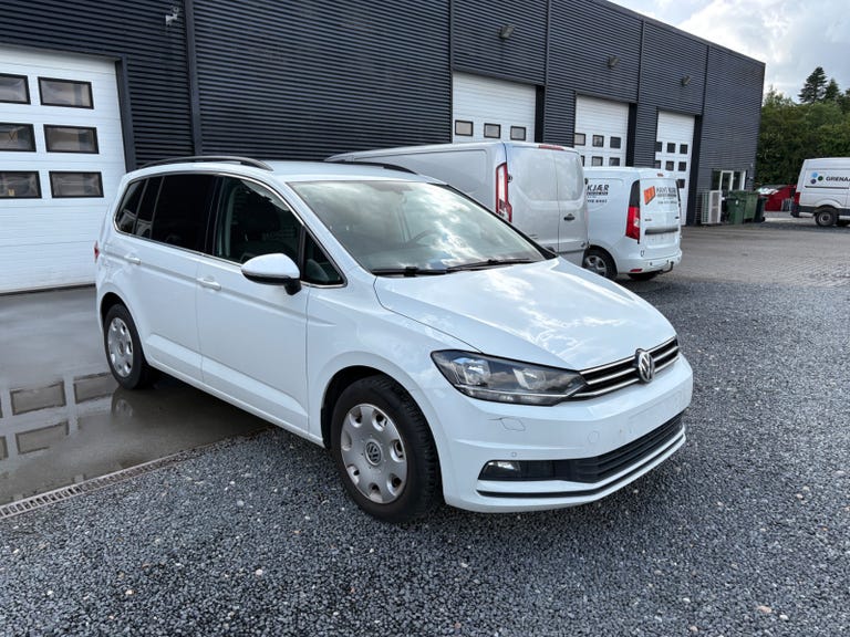 VW Touran TDi 115 Comfortline DSG Van