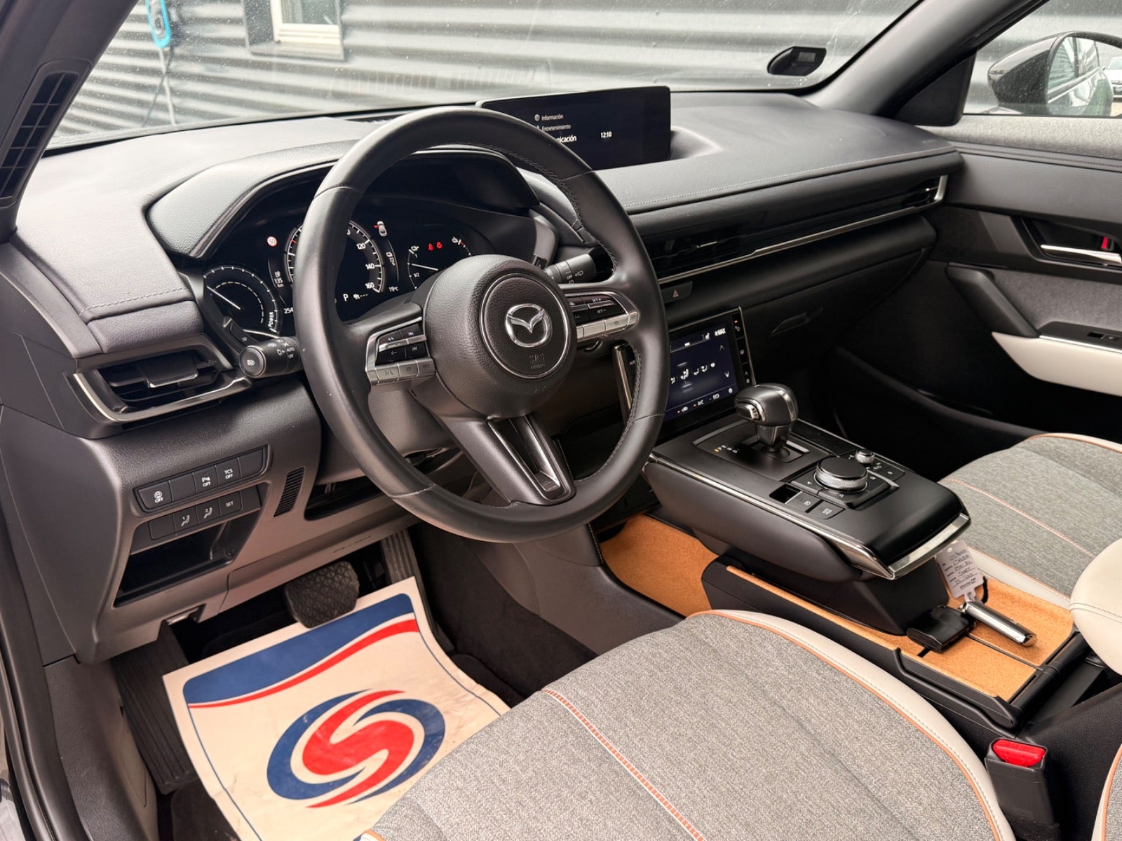 Billede af Mazda MX-30  e-SkyActiv First Edition