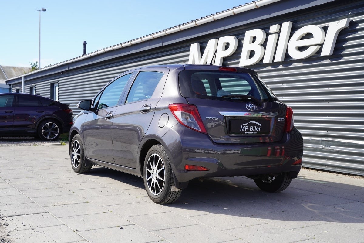 Billede af Toyota Yaris 1,0 VVT-i T2 Touch