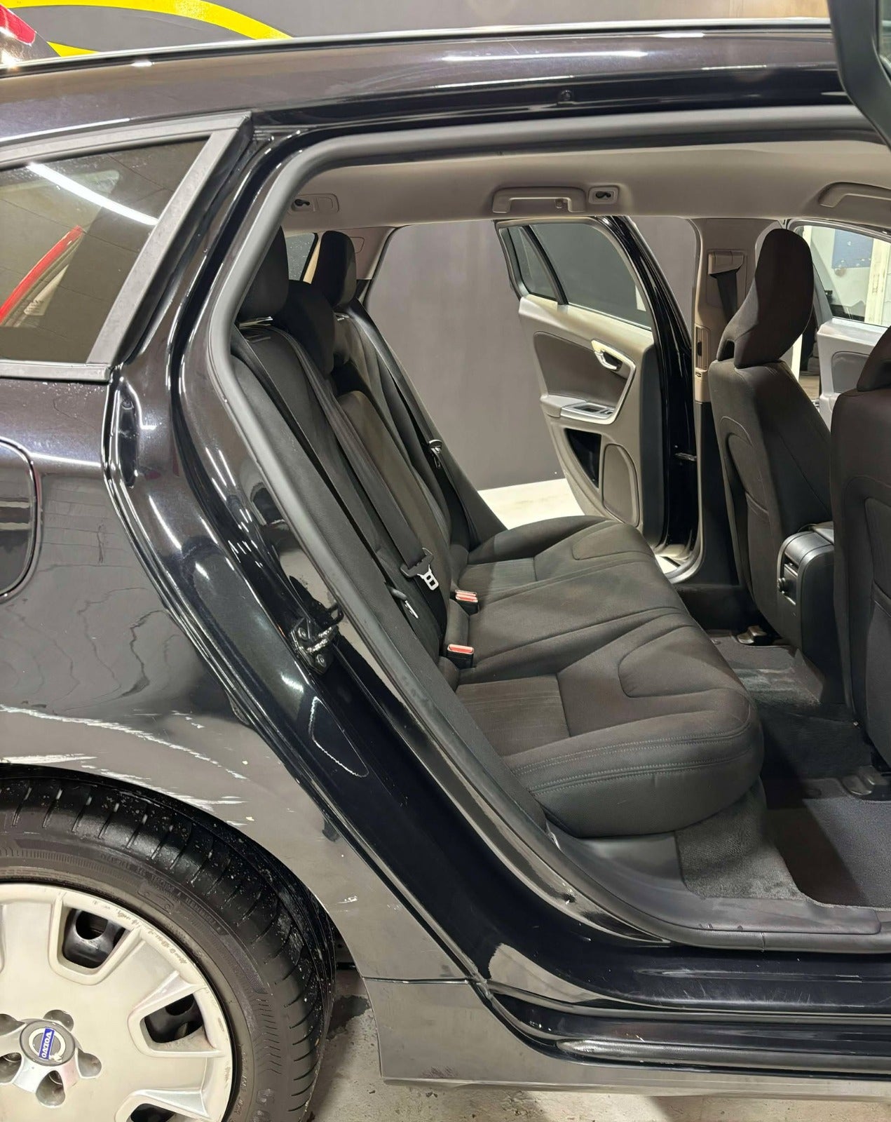 Billede af Volvo V60 1,6 T4 180 Kinetic aut.